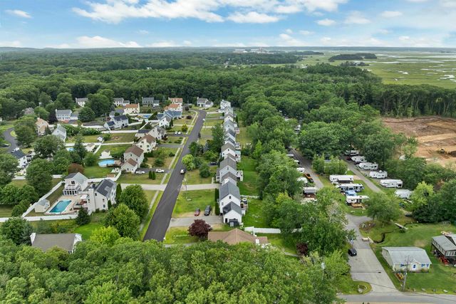 14 Viola Circle, Seabrook, NH 03874