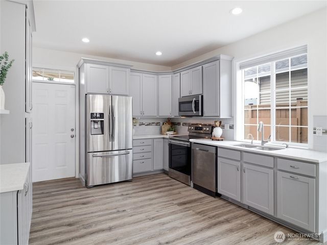 8437 16th Avenue SE, Olympia, WA 98513