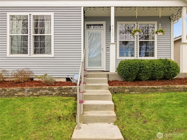 8437 16th Avenue SE, Olympia, WA 98513