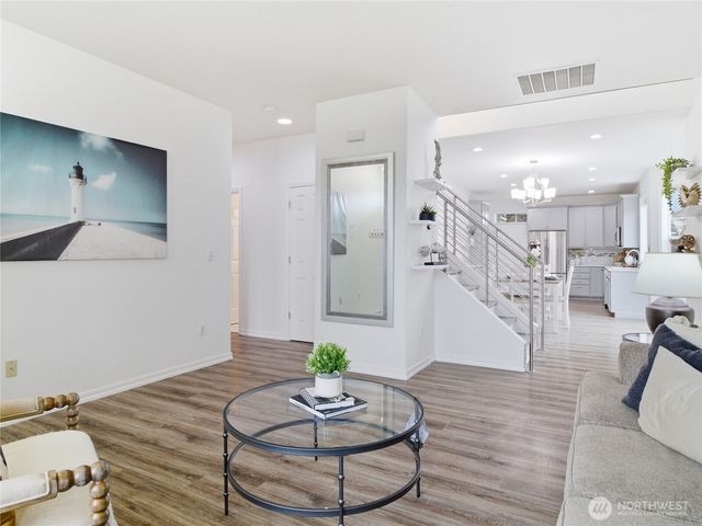 8437 16th Avenue SE, Olympia, WA 98513