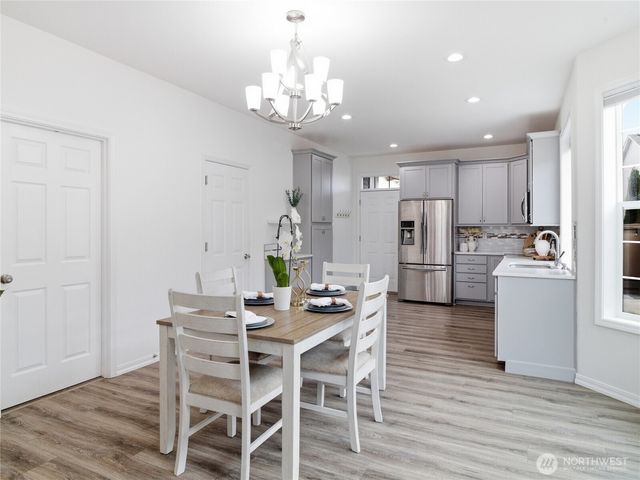 8437 16th Avenue SE, Olympia, WA 98513