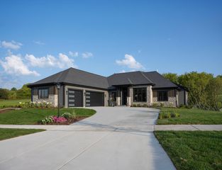 4077 Hawthorn Farm COURT, Nashotah, WI 53058