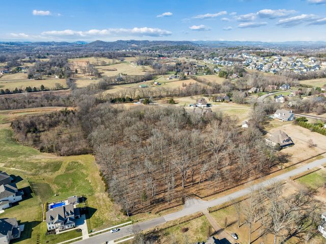 3119 Chase Point Dr, Franklin, TN 37067