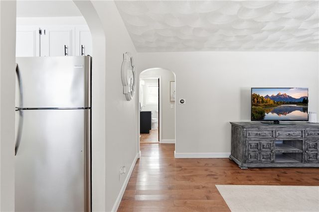 175 Pettaconsett Avenue, Warwick, RI 02888