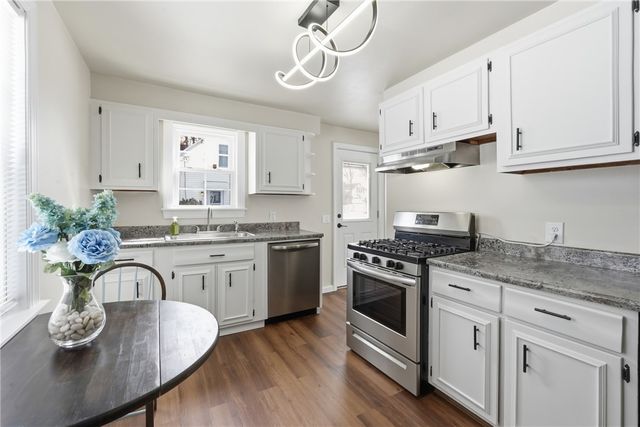 175 Pettaconsett Avenue, Warwick, RI 02888