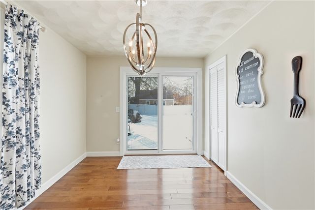 175 Pettaconsett Avenue, Warwick, RI 02888