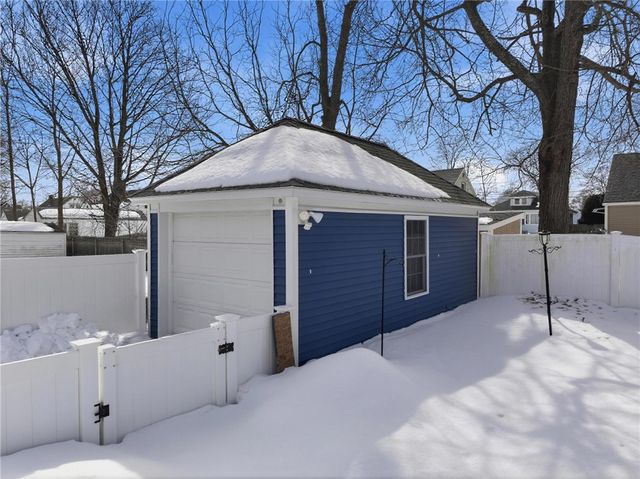 175 Pettaconsett Avenue, Warwick, RI 02888