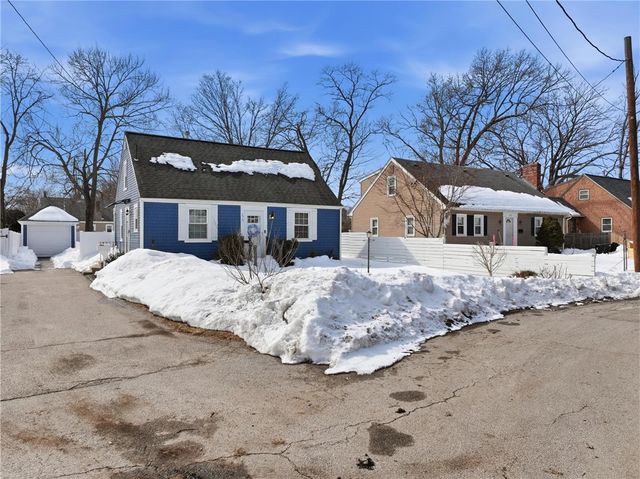 175 Pettaconsett Avenue, Warwick, RI 02888