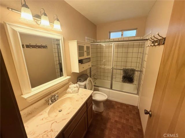 551 community Drive, Lake Arrowhead, CA 92352
