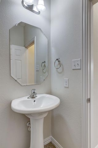 1641 Quail Grove Drive, Fort Worth, TX 76177