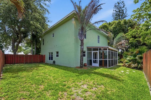 2750 SW Cornell Avenue, Palm City, FL 34990