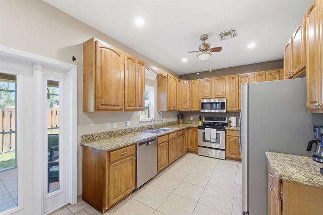 2750 SW Cornell Avenue, Palm City, FL 34990