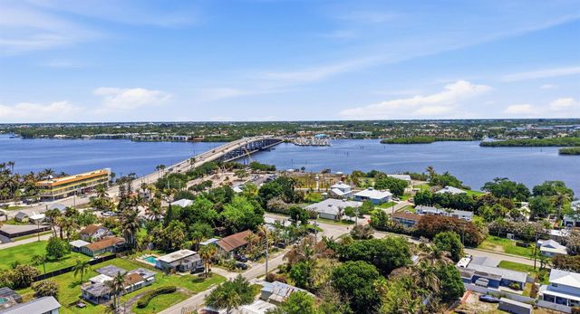 2750 SW Cornell Avenue, Palm City, FL 34990