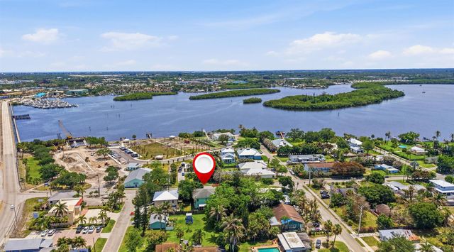 2750 SW Cornell Avenue, Palm City, FL 34990