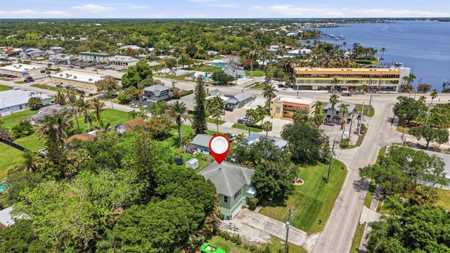 2750 SW Cornell Avenue, Palm City, FL 34990