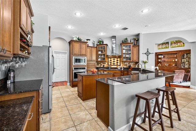 13887 GAVIN ROAD, Dover, FL 33527