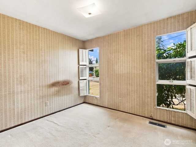 17805 NE 9th Street, Bellevue, WA 98008