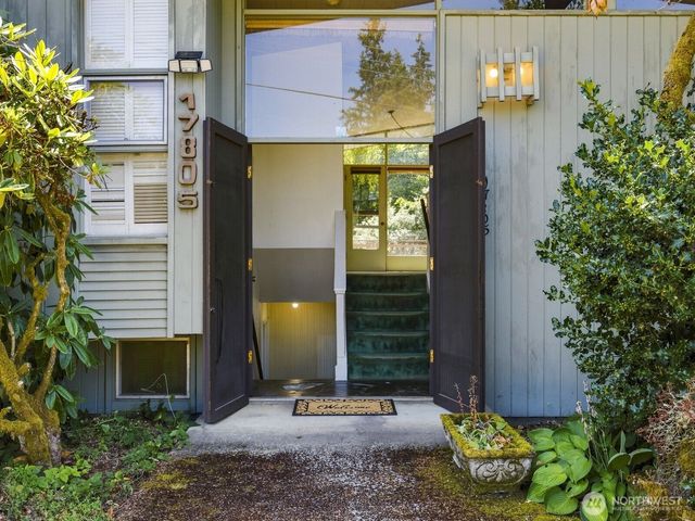 17805 NE 9th Street, Bellevue, WA 98008