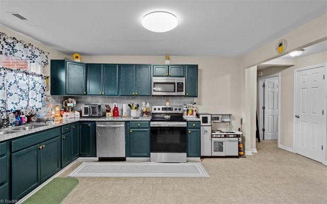 804 Wentworth Street, Reidsville, NC 27320
