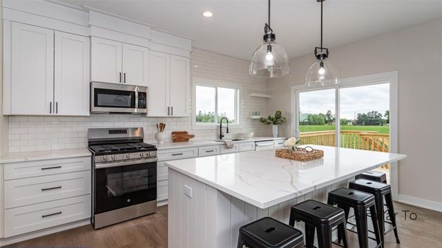 1320 NW Yorktown Drive, Waukee, IA 50263
