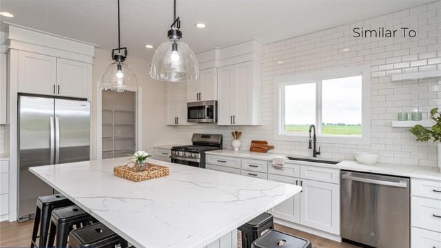 1320 NW Yorktown Drive, Waukee, IA 50263