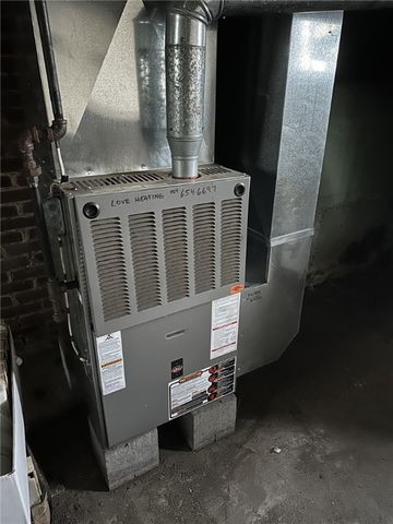 1023 Beckford St, New Castle, PA 16101