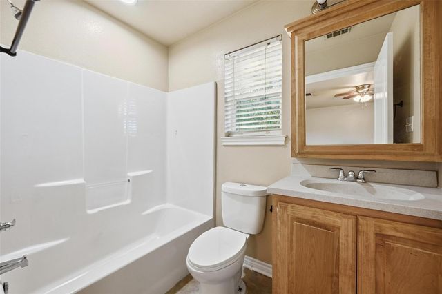 728 W Walker Street, Denison, TX 75020