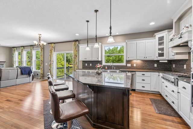 3604 Sawgrass Trail S, Eagan, MN 55123