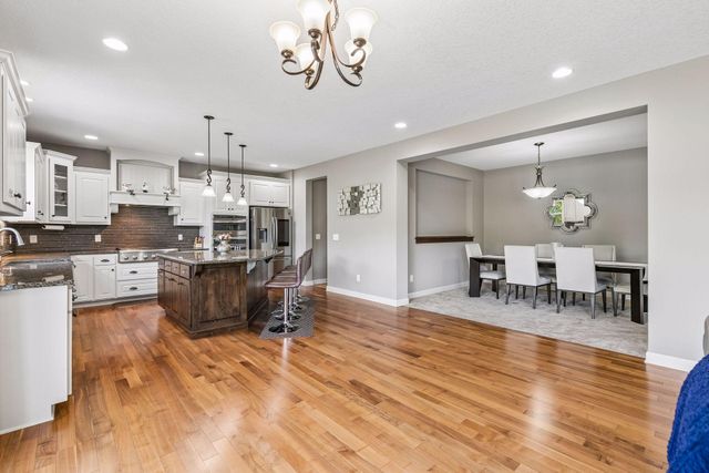 3604 Sawgrass Trail S, Eagan, MN 55123