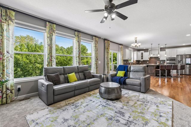 3604 Sawgrass Trail S, Eagan, MN 55123