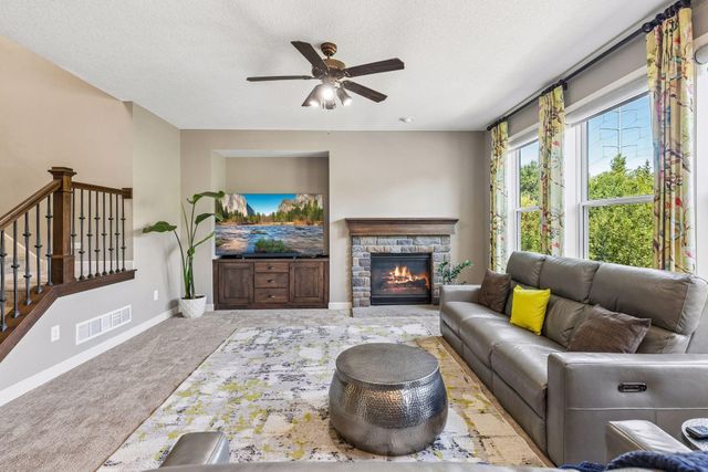 3604 Sawgrass Trail S, Eagan, MN 55123