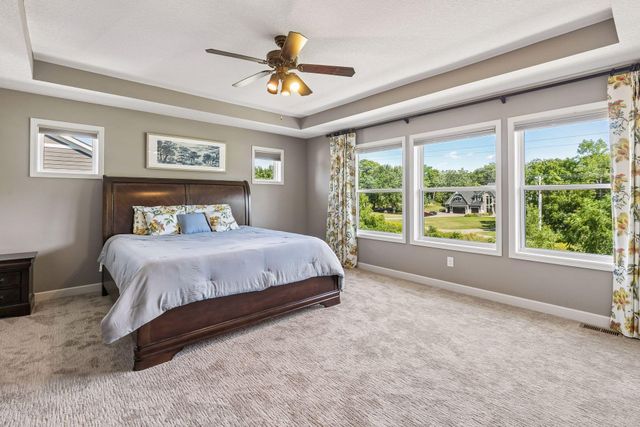3604 Sawgrass Trail S, Eagan, MN 55123