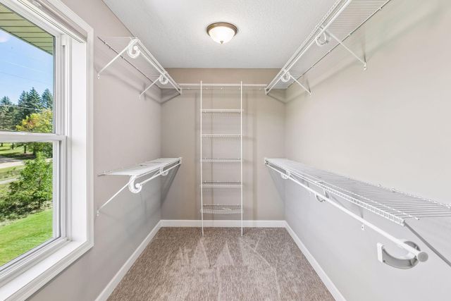 3604 Sawgrass Trail S, Eagan, MN 55123