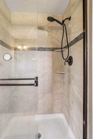 3604 Sawgrass Trail S, Eagan, MN 55123