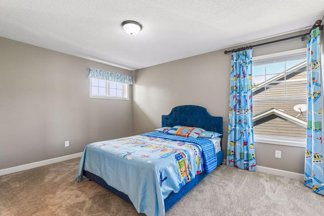 3604 Sawgrass Trail S, Eagan, MN 55123