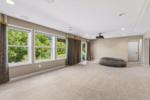 3604 Sawgrass Trail S, Eagan, MN 55123