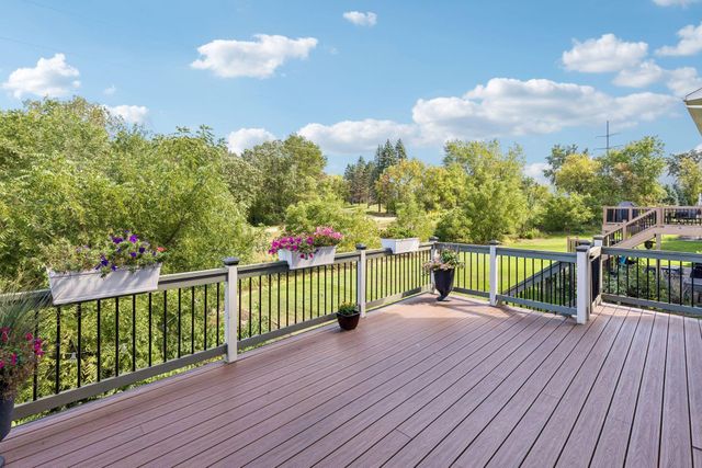 3604 Sawgrass Trail S, Eagan, MN 55123