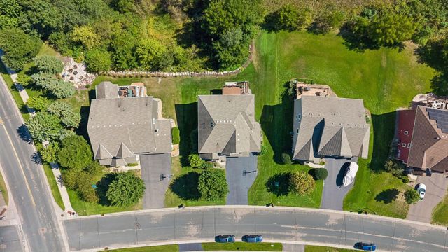 3604 Sawgrass Trail S, Eagan, MN 55123