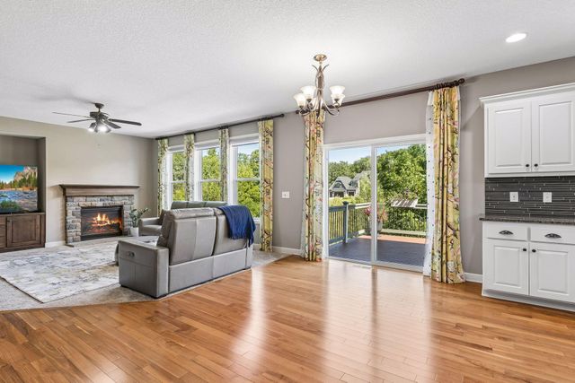 3604 Sawgrass Trail S, Eagan, MN 55123