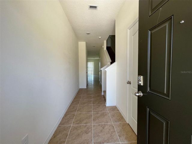 1041 BLUE JAY DRIVE, Davenport, FL 33837