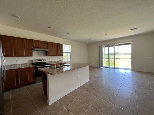 1041 BLUE JAY DRIVE, Davenport, FL 33837