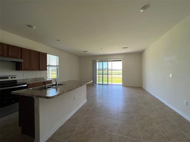 1041 BLUE JAY DRIVE, Davenport, FL 33837