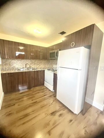 15350 NE 14th Ct, North Miami Beach, FL 33162