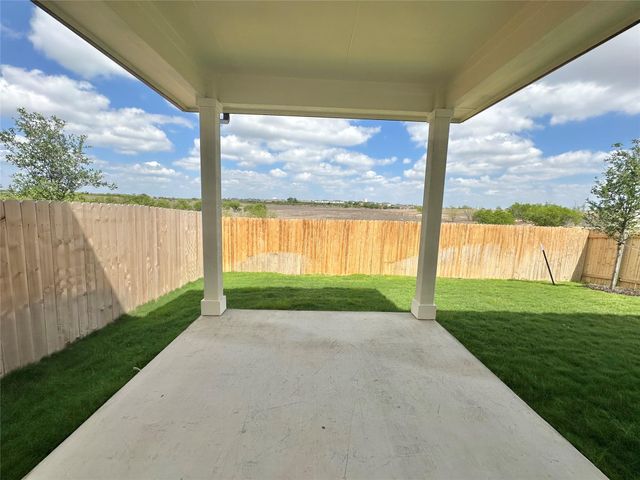 404 Young ST, Buda, TX 78610