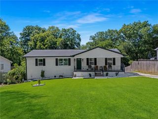 1085 Azalea Circle, Marietta, GA 30062