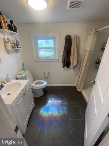 725 NEWTON, Barrington, NJ 08007