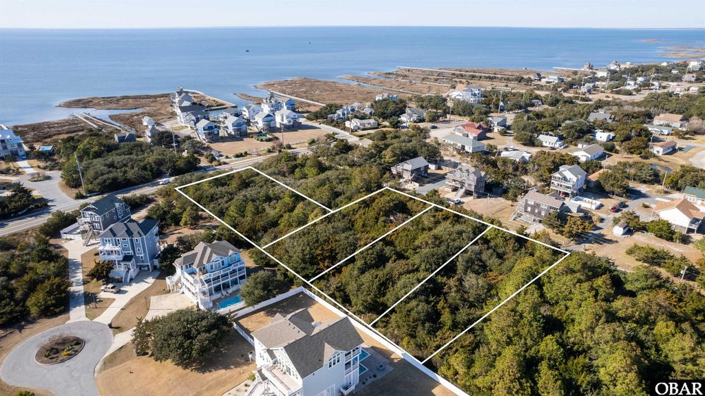 Image 4 of property listing at 27214 Ocean Spray Road, Salvo, NC 27972