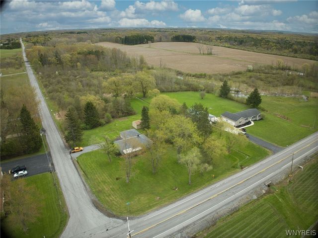 13211 Henskee Road, Alden, NY 14004