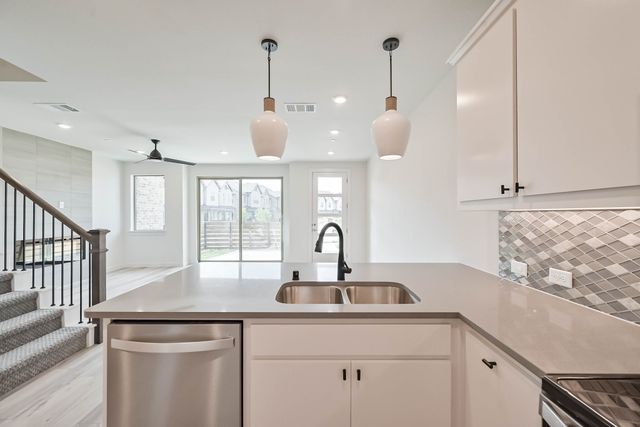 2620 La Cala Drive, Grand Prairie, TX 75054