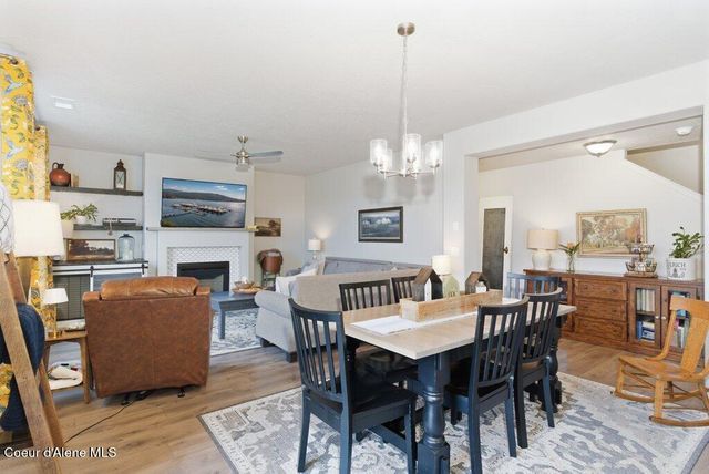 880 E Allenby Ct, Post Falls, ID 83854